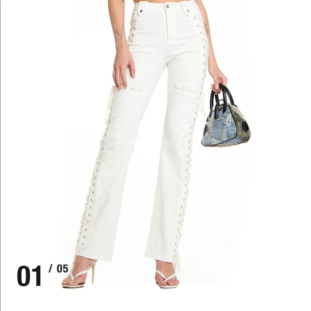 I am Gia Holly pant